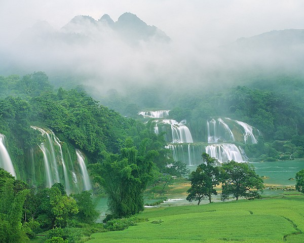 Mộc mạc v&agrave; đầy sức sống với Tết của người L&ocirc; L&ocirc; 